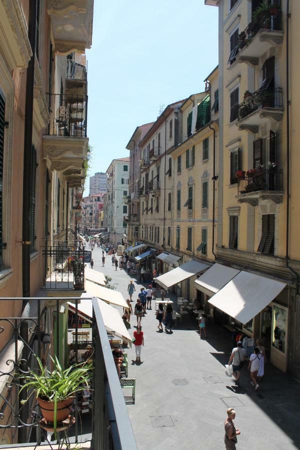 Am'S Apartment La Spezia Exterior photo