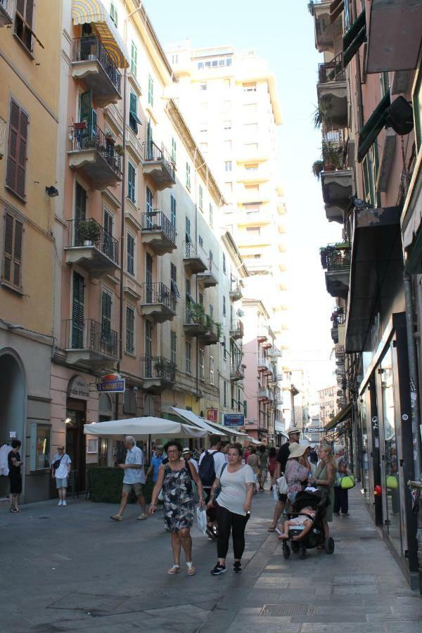 Am'S Apartment La Spezia Exterior photo
